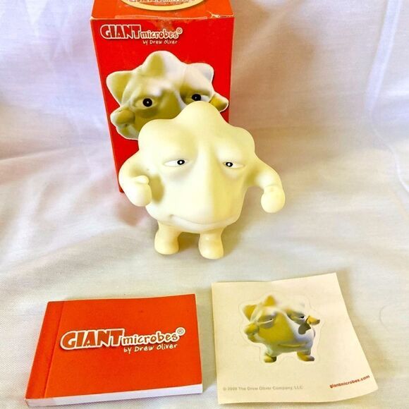 Giant Microbes Drew Oliver Marshmallow Vinyl Figure NIB New in Packaging Science - Picture 1 of 7